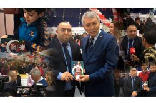 İspartada araşdırmaçı yazar Aqil Ələsgərin imza günü keçirildi