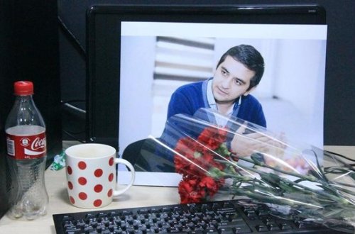 Mövludun kimsəsiz qoyduğu sonuncu iş masası FOTOLARDA