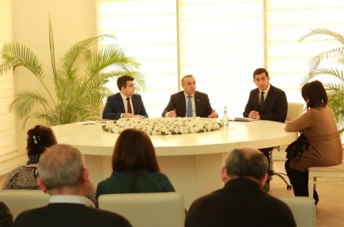 Azay Quliyev seçiciləri ilə növbəti görüşünü keçirib