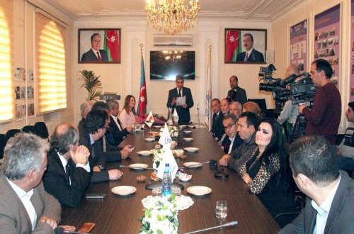 Türkiyənin məşhur jurnalistləri Bilik Fondunda oldular