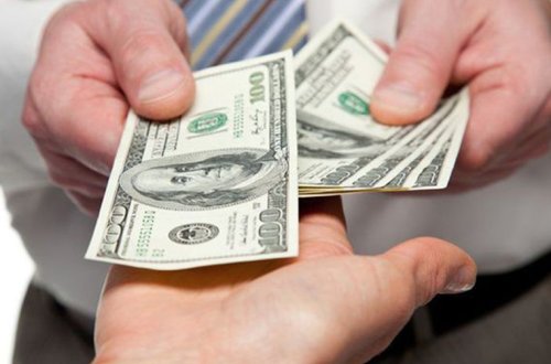 Bankdan şok fırıldaq: Manat krediti dollar çevirib - TOVUZDA BİABIRÇILIQ