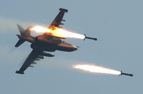 Koalisiya gücləri zərbə endirdi - Yüzlərlə dinc sakin öldü