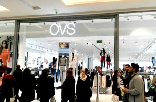 Ermənistan malları Bakının brend mağazalarında - HƏRBİ PALTARLAR/ FOTOLAR