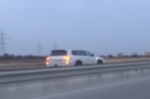 Daha bir sürücü trasa çıxıb 