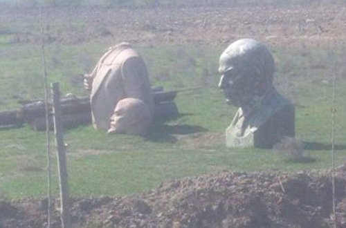 İmişlidə Leninlə Nərimanovun 