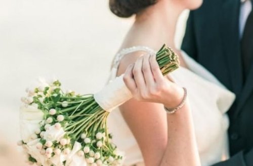 Toyuna gəlməyənləri məhkəməyə verir - Azərbaycanda qəribə hadisə