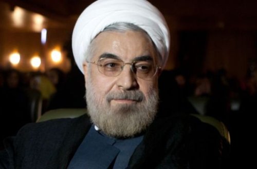 İran prezidentinin  QIZLARLA BU FOTOSU ölkəni qarışdırdı