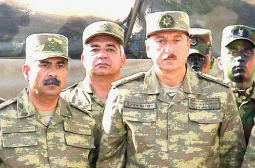 Prezident yüksək rütbəli şəxsləri İSTEFAYA GÖNDƏRDİ - FOTOLAR