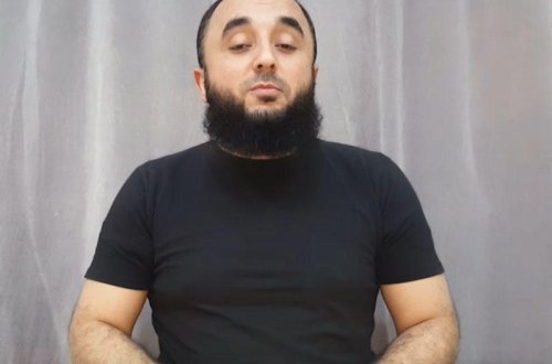 Qalmaqallı illahiyyatçı tənqidlərə cavab verdi: 