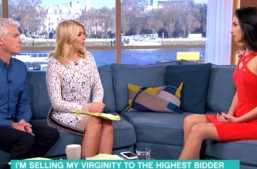 Bu da OLDU: 18 yaşlı qız canlı yayımda BAKİRƏLİYİNİ... - VİDEO