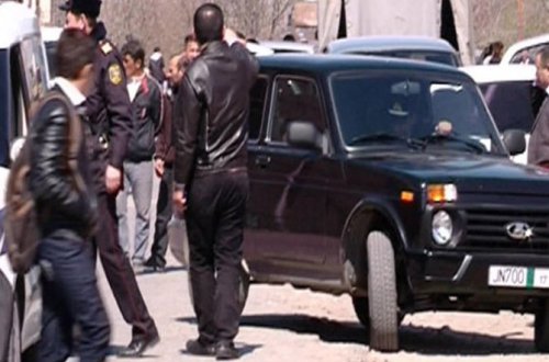 Şəmkirdə silahlı insident - 2 nəfər güllələndi