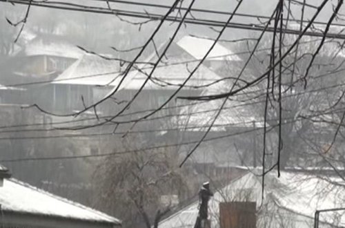 Apreldə qar görən Şəki - VİDEO