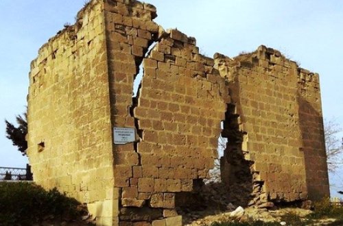 Balaxanıda 632 yaşlı məscid-memarlıq abidəsi dağılmaq üzrədir- FOTOLAR
