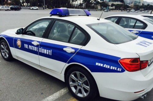 Yol polisi “Şəmi”nin kobud qayda pozuntusu - Pərdə qalmaqalı/ VİDEO