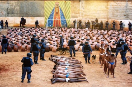  Bu həbsxanada məhbuslar adam yeyir: Dünyanın ən qorxunc zindanları - FOTOLAR