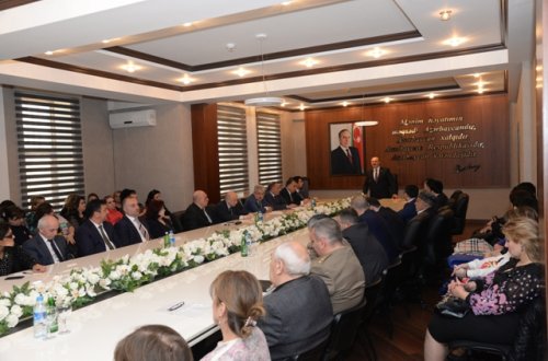 Nəsimi Rayon İcra Hakimiyyəti başçısı yanında Şuranın geniş tərkibdə iclası keçirilib