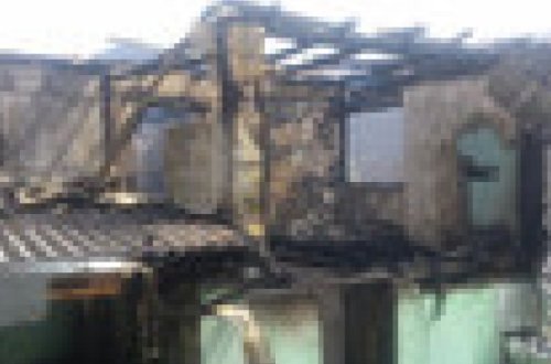 Qubada məktəb direktorunun evi yandırıldı - VİDEO