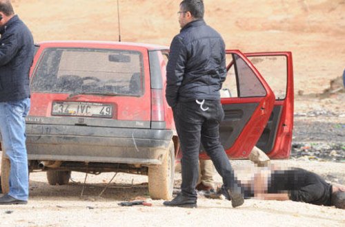 49 yaşlı kişinin qurşaqdan aşağı çılpaq cəsədi tapıldı - FOTOLAR