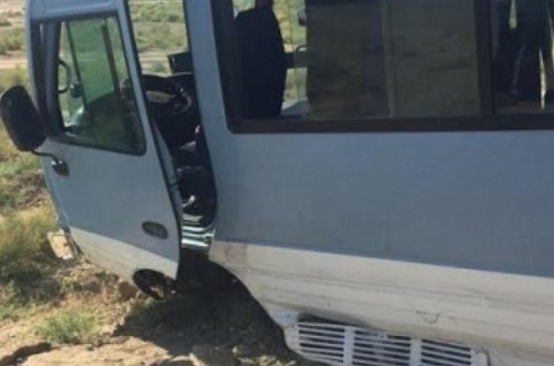 Azərbaycanda sərnişin avtobusu aşdı: yaralılar var
