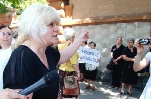 İrəvanda erməni analar AYAĞA QALXDI: “Övladlarımız Qarabağa getməsin” – VİDEO