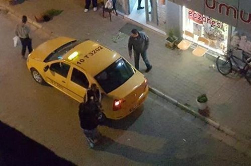 Qadın ərini küçənin ortasında döydü - FOTO