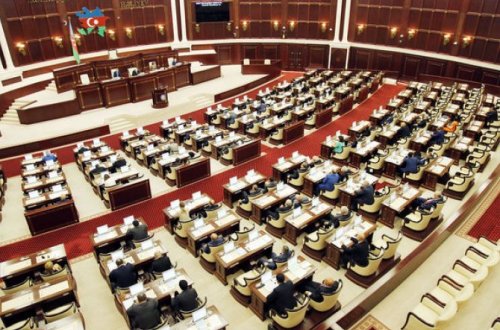 Azərbaycanda bu yerlərdə siqaret çəkmək qadağan edildi