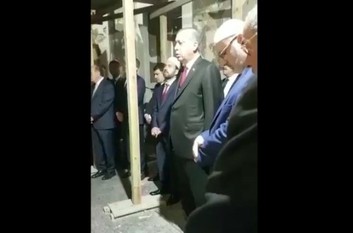 Ərdoğan qələbədən sonra Sultanın məzarına getdi... ”Quran” oxudu - FOTO 