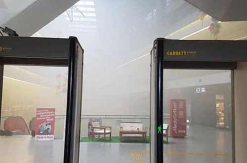 İstanbulda ticarət mərkəzi YANIR - VİDEO