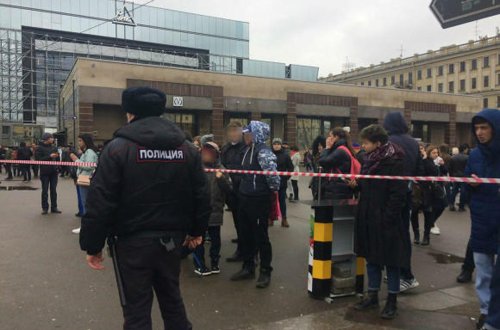Peterburq metrosu yenə bağlandı - BOMBA TƏHLÜKƏSİ