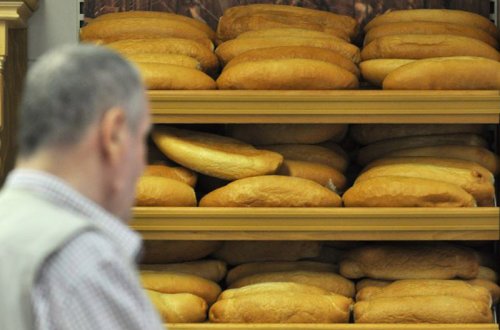 Azərbaycanda çörək istehsalında ciddi azalma - Əhali daha az yeməyə başlayıb?