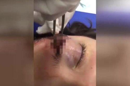 15 yaşlı şagirdi sinif yoldaşı güllələdi - VİDEO