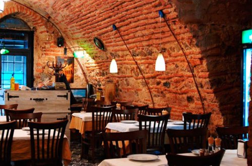 Bakı restoranında erməni mahnısı - 