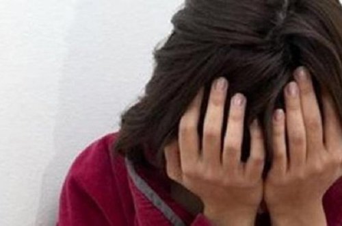 Zorlanan müəllimənin ailəsi: 