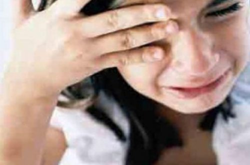 Evə girən qonşular 6 yaşlı qızın çürümüş cəsədini tapdılar - Zorlanaraq öldürülüb - FOTOLAR