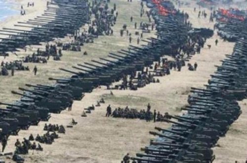 Yüzlərlə tank və top SƏRHƏDƏ YERİDİLDİ: hər an müharibə başlaya bilər - VİDEO