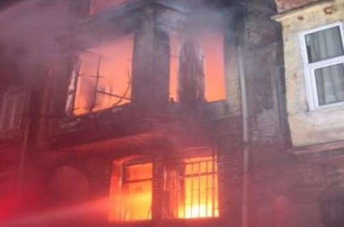 Bakıda 11 ev birdən yandı