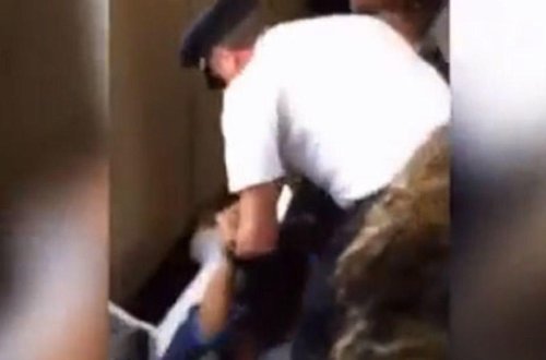 QALMAQAL: Pilot qadın sərnişini yumruqladı - VİDEO