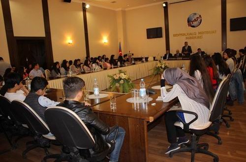 “Gənclərin multikultural biliklərinin artırılması” mövzusunda “Dəyirmi masa” keçirilib - FOTOLAR