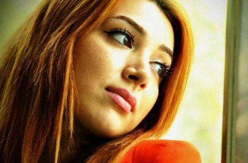 Azərbaycanlı müğənni Türkiyədə erməni səsini kəsdi - VİDEO