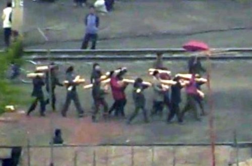 Dağlar arxasındakı qorxunc ölüm düşərgəsi: Təcavüz, işgəncə, aclıq- Hər şey var - FOTOLAR 