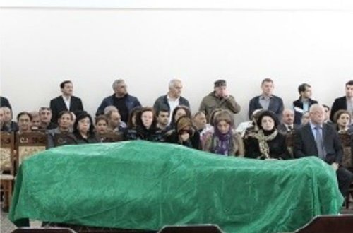 Rəşid Behbudovun qızı anasının dəfninə gəlmədi – FOTOLAR