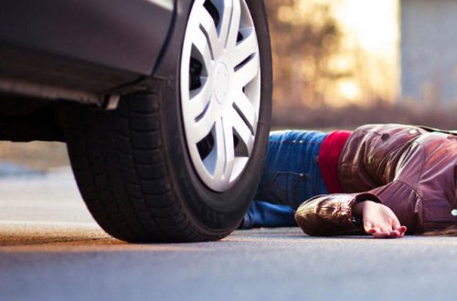 Bakıda 24 yaşlı qız 