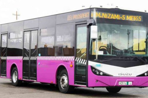 Bakının mərkəzində avtobus 4-cü dəfə yolda qaldı: Sərnişinlər narazıdır