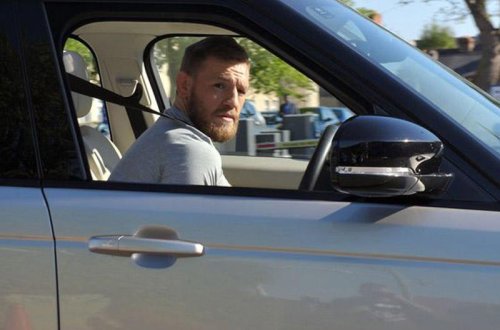 Məşhur çempionun ilk övladı doğuldu - VİDEO 