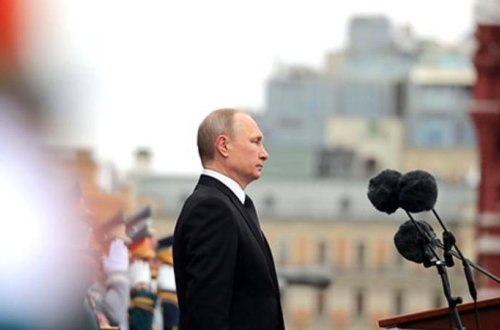 Putinin Qələbə paradındakı çıxışının ŞİFRƏLƏRİ: Rusiya əslində kiminlə döyüşür?