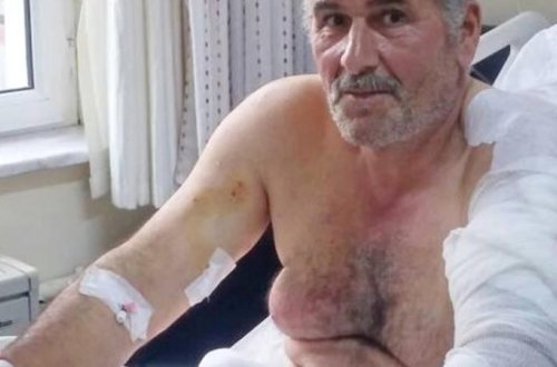 Ayı ilə 40 dəqiqə boğuşdu və... - VİDEO