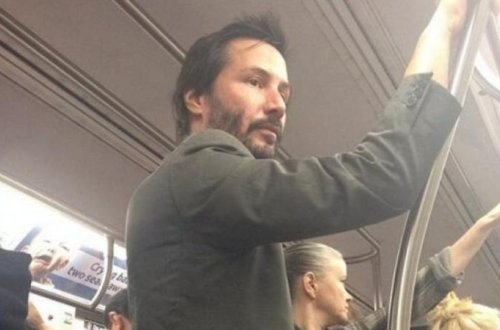 Gecələr ofisiant işləyən, toyuq-cücə saxlayan məşhurlar - FOTOLAR