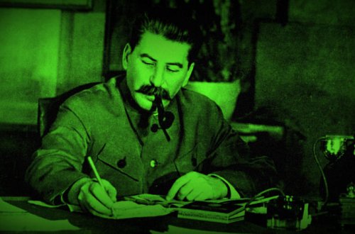 Stalini idarə edən SEHRİBAZ QADIN: liderin caduladığı vəzifəlilər və qəlyanlı FOTONUN SİRRİ