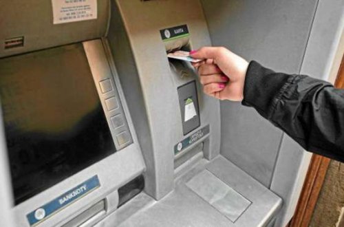 Yeni QADAĞA: bəzi kartlardan nağd pul çıxarılması dayandırıldı