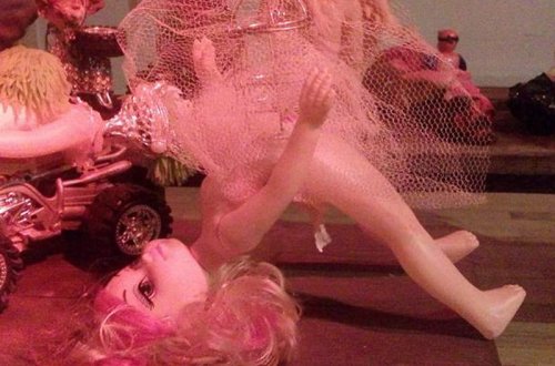 Bakıda kuklaların 18+ sərgisi keçirilib - FOTOLAR